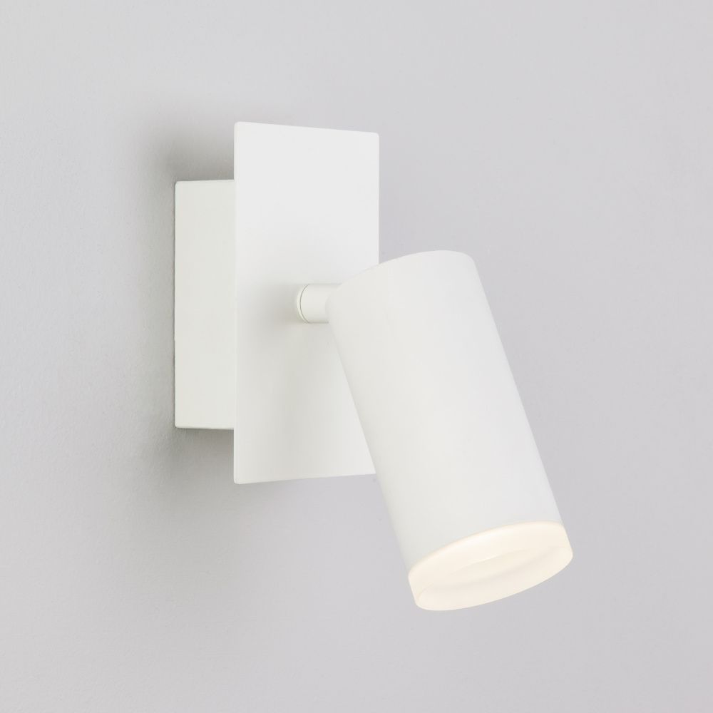 Настенный светильник светодиодный 15 см 4200K 5W Eurosvet  Holly 20067/1 LED белый