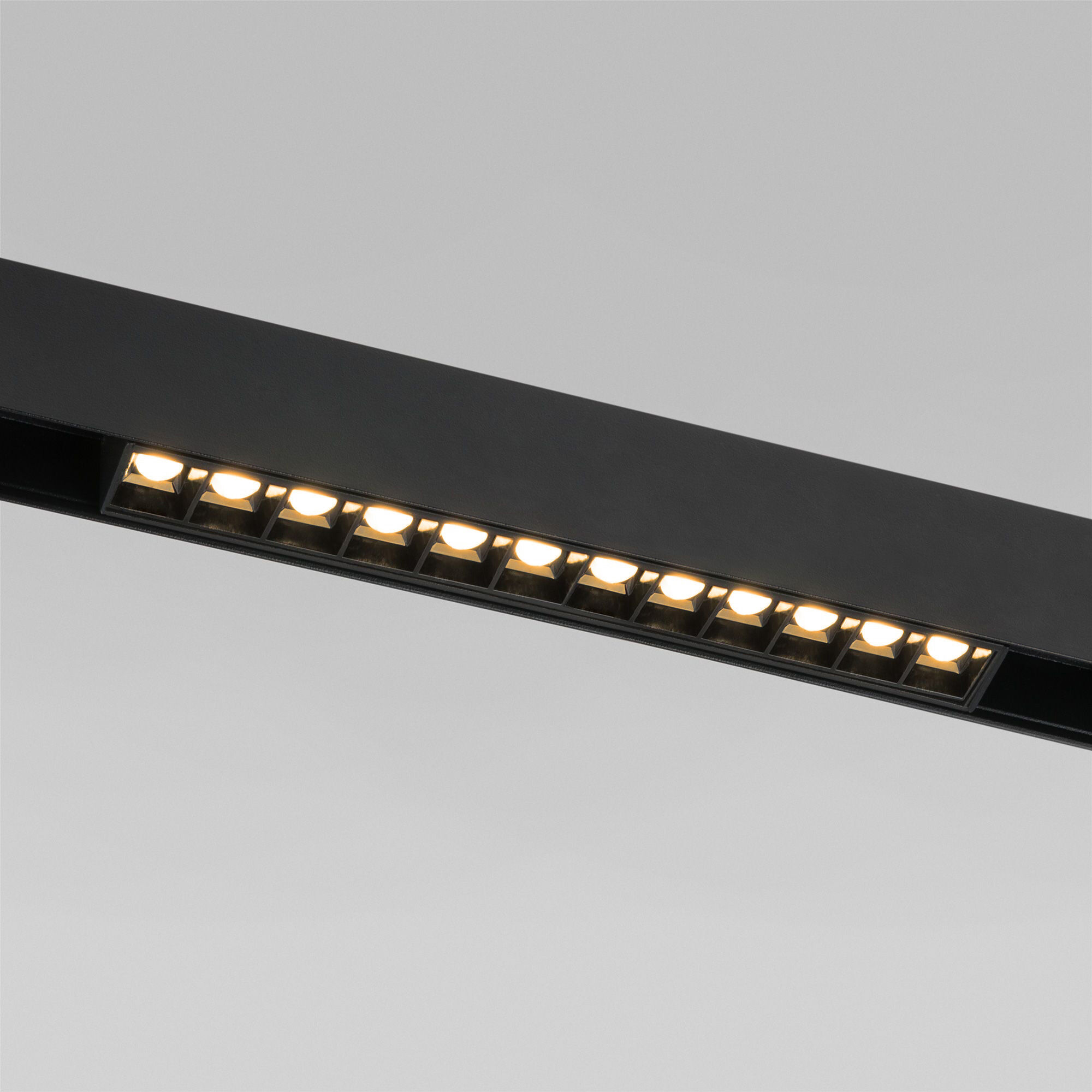 Трековый светильник 22 см,12W, 3000K, Elektrostandard Slim Magnetic SL02 85005/01, черный
