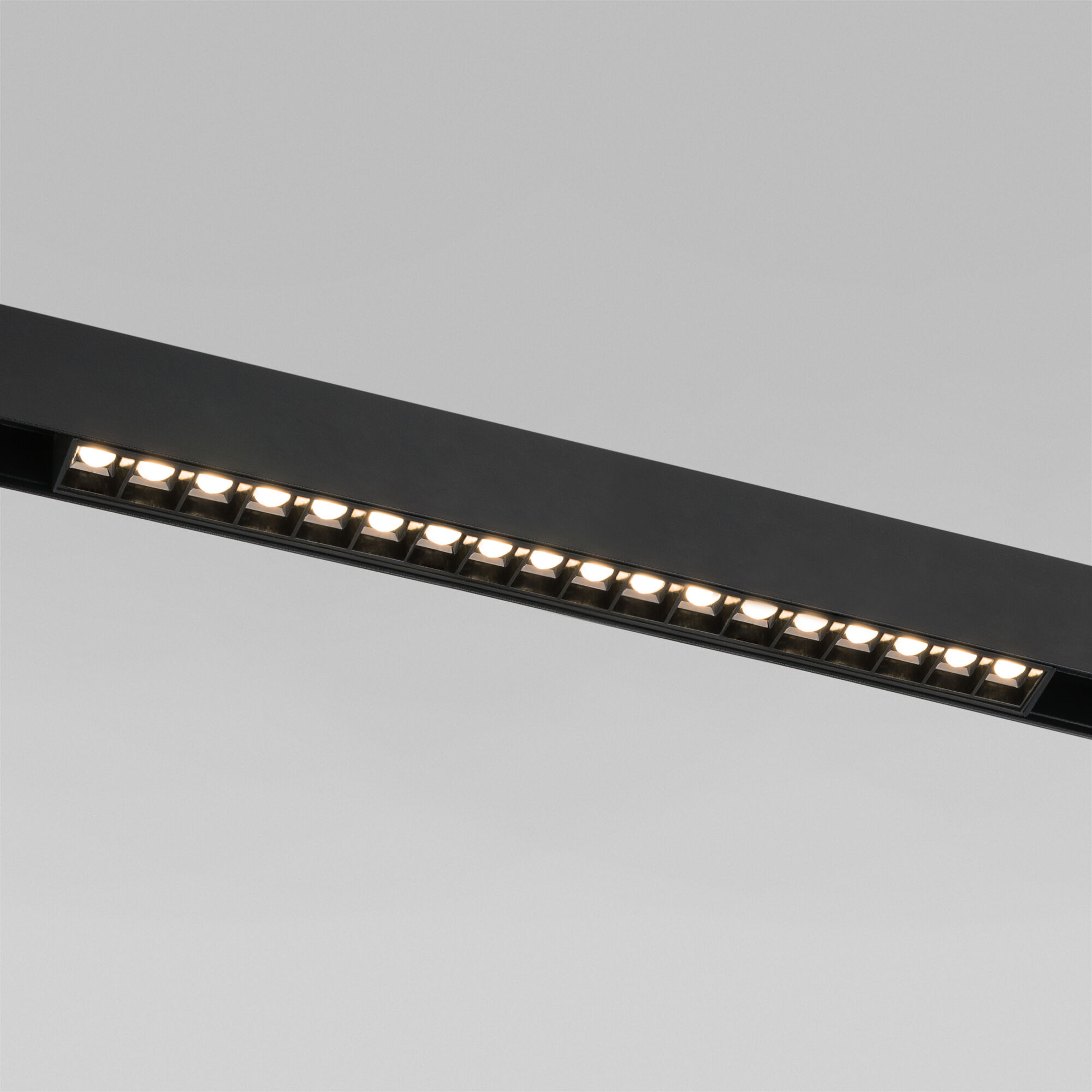 Трековый светильник 33 см,18W, 3000K, Elektrostandard Slim Magnetic SL03 85006/01, черный